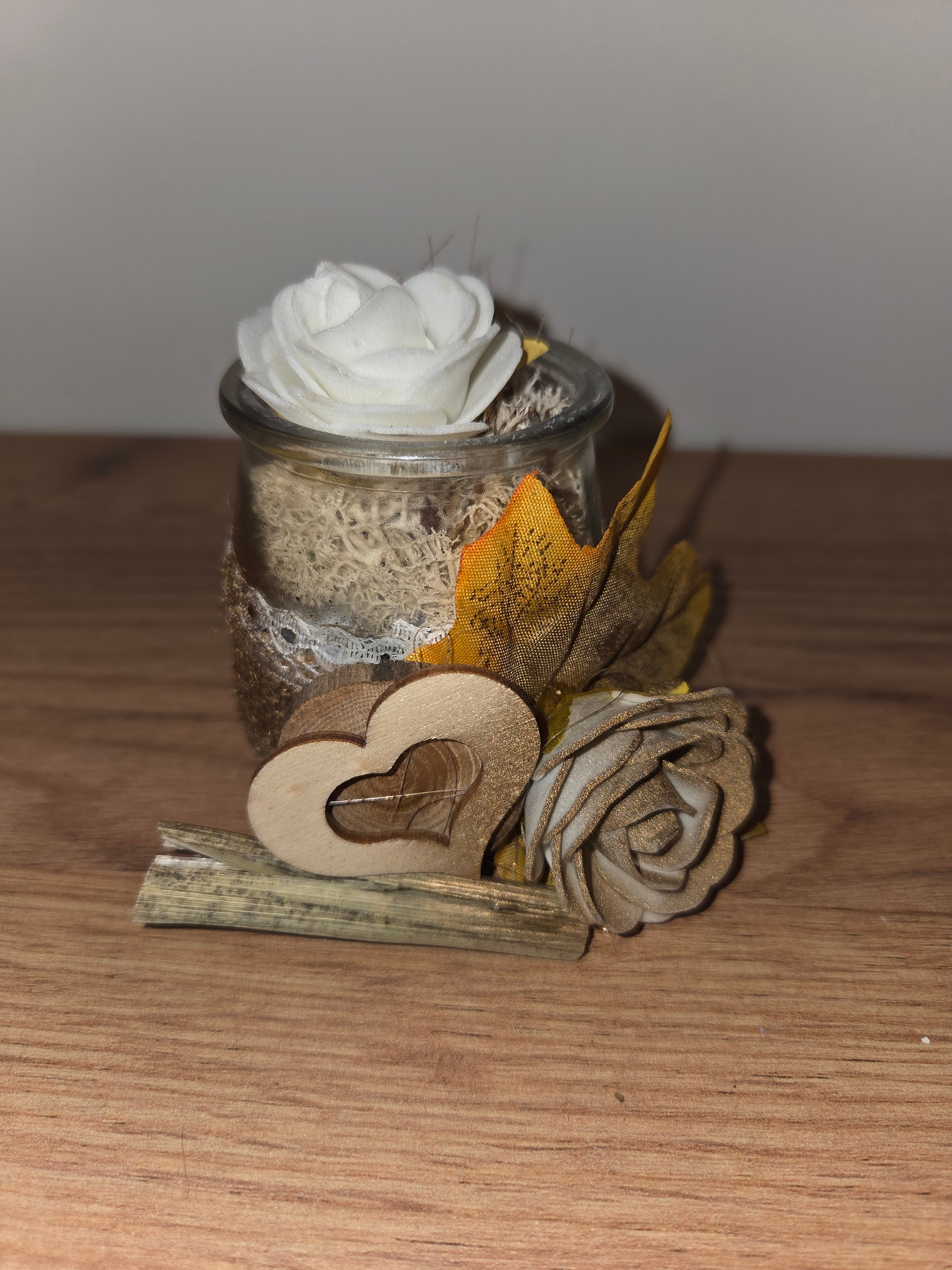 Petit pot en verre décoré fait main