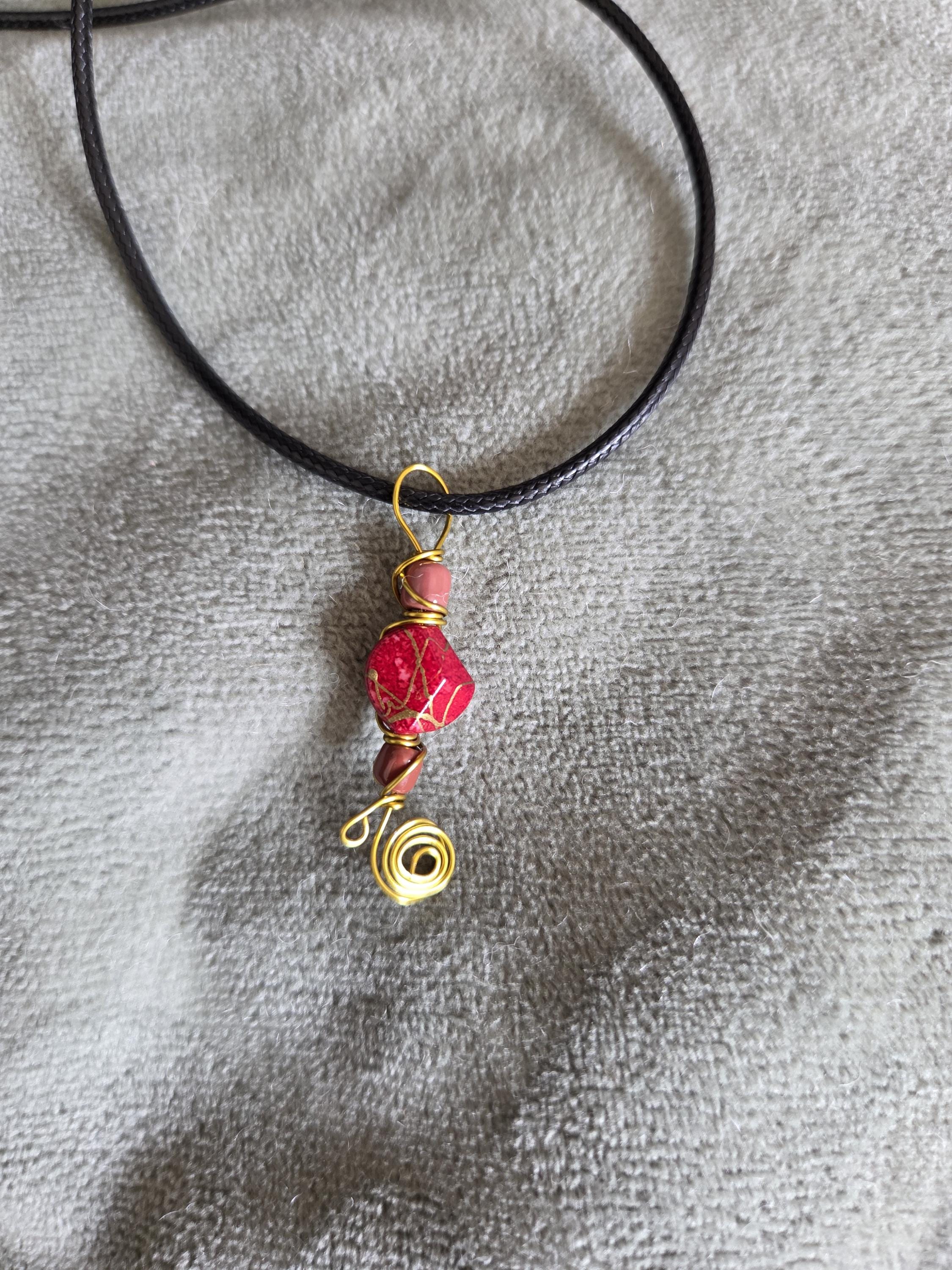 Pendentif Wire Wrapping Bordeaux & Doré